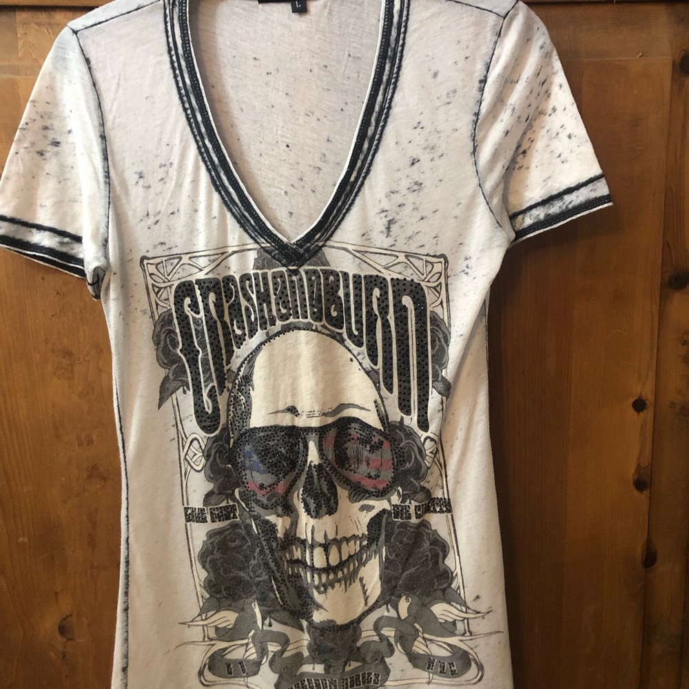 Graphic V-Neck T-Shirt with Skull Design